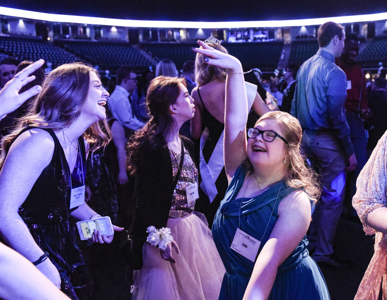 020919-mda-nws-nighttoshine-03.jpg